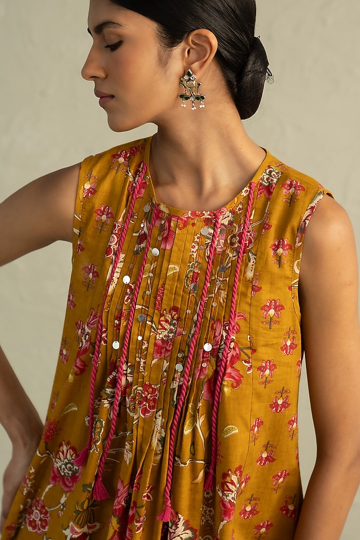 Mustard Cotton Floral Printed & Sequin Work Kurta Set by Charkhee at Pernia's Pop Up Shop