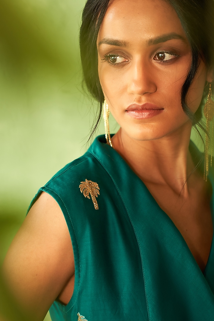 Peacock Green Chanderi & Voile Embroidered Co-Ord Set by Charkhee at Pernia's Pop Up Shop