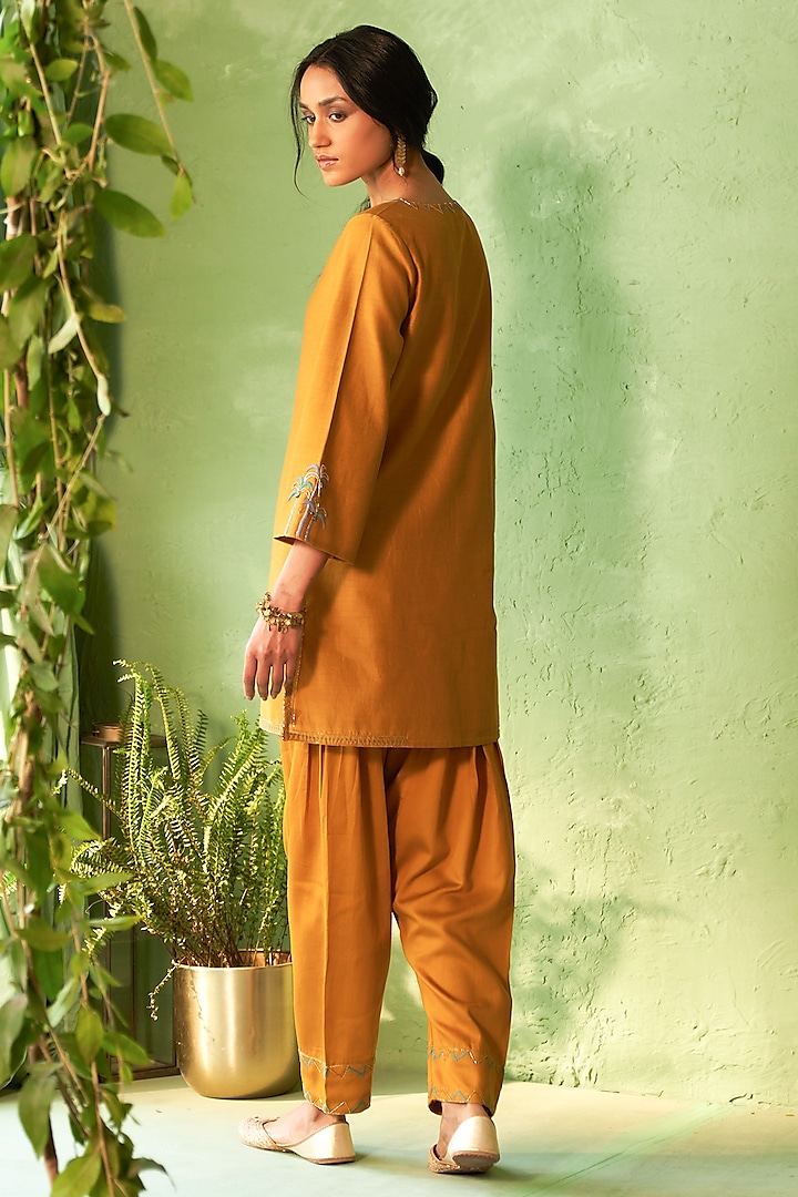 Mustard Chanderi & Voilee Embroidered Short Kurta Set by Charkhee at Pernia's Pop Up Shop