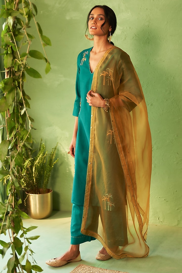 Peacock Green Chanderi & Voile Embroidered Kurta Set by Charkhee at Pernia's Pop Up Shop