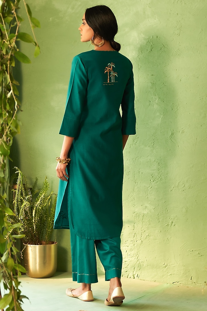 Peacock Green Chanderi & Voile Embroidered Kurta Set by Charkhee at Pernia's Pop Up Shop