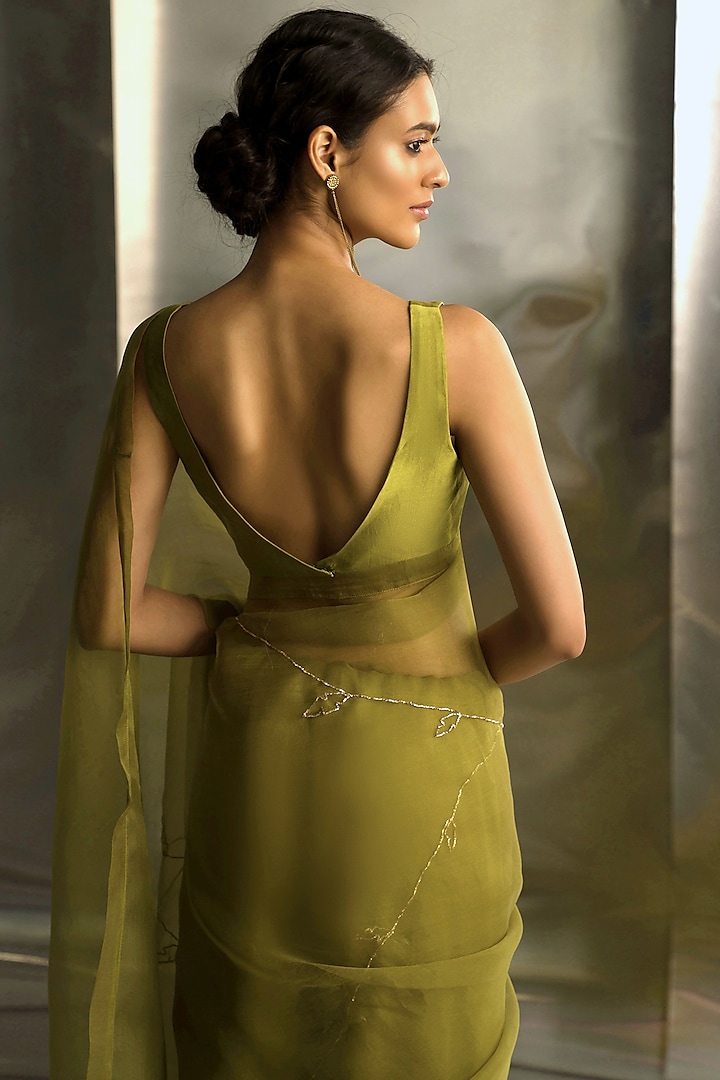 Berry Green Organza Nakshi Hand Embroidered Party Wear Saree Set by Charkhee at Pernia's Pop Up Shop