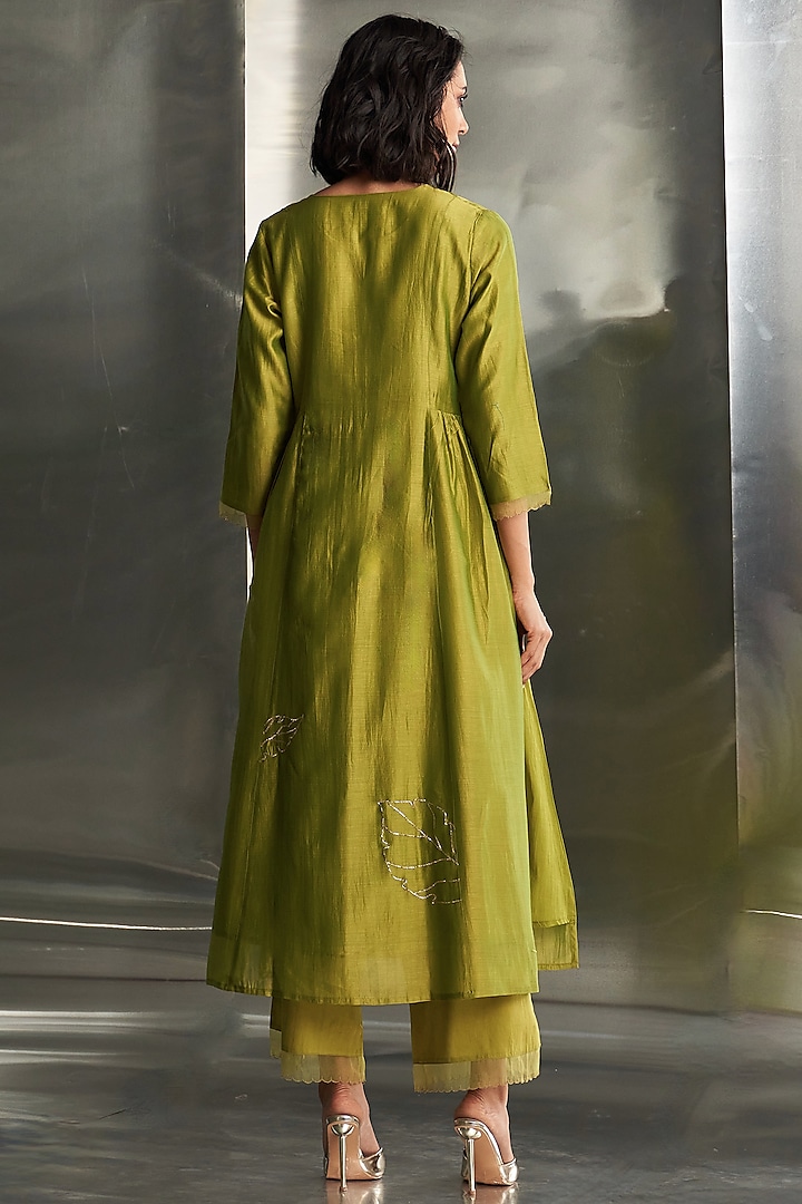 Berry Green Chanderi Nakshi Handwork Gathered Kurta Set by Charkhee at Pernia's Pop Up Shop
