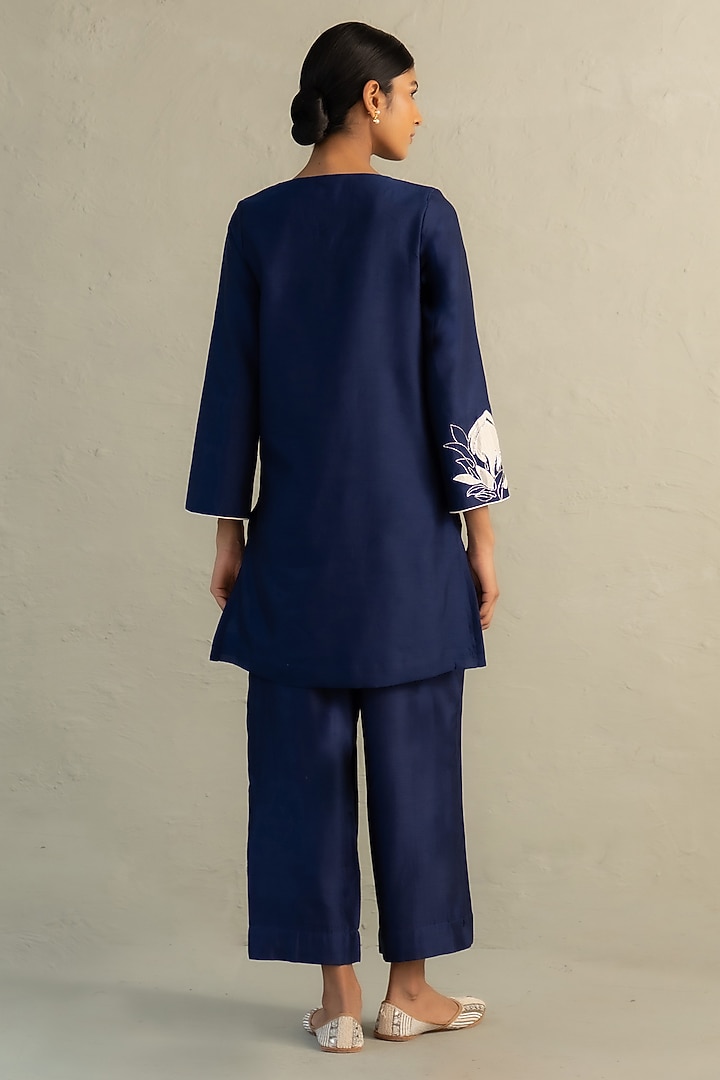 Sapphire Blue Chanderi Floral Patchwork Kurta Set by Charkhee at Pernia's Pop Up Shop