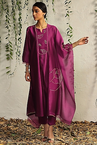Pop Pink Chanderi Embroidered Kurta Set by Charkhee