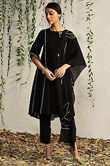 product-color-Black