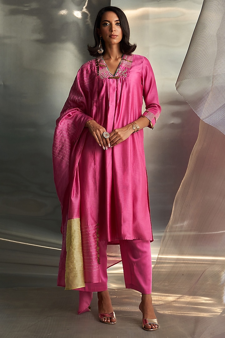 Bloom Pink Chanderi Embroidered Kurta Set by Charkhee at Pernia's Pop Up Shop