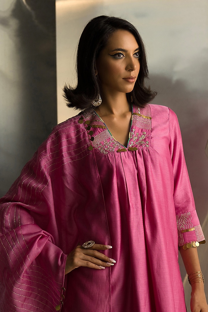 Bloom Pink Chanderi Embroidered Kurta Set by Charkhee at Pernia's Pop Up Shop