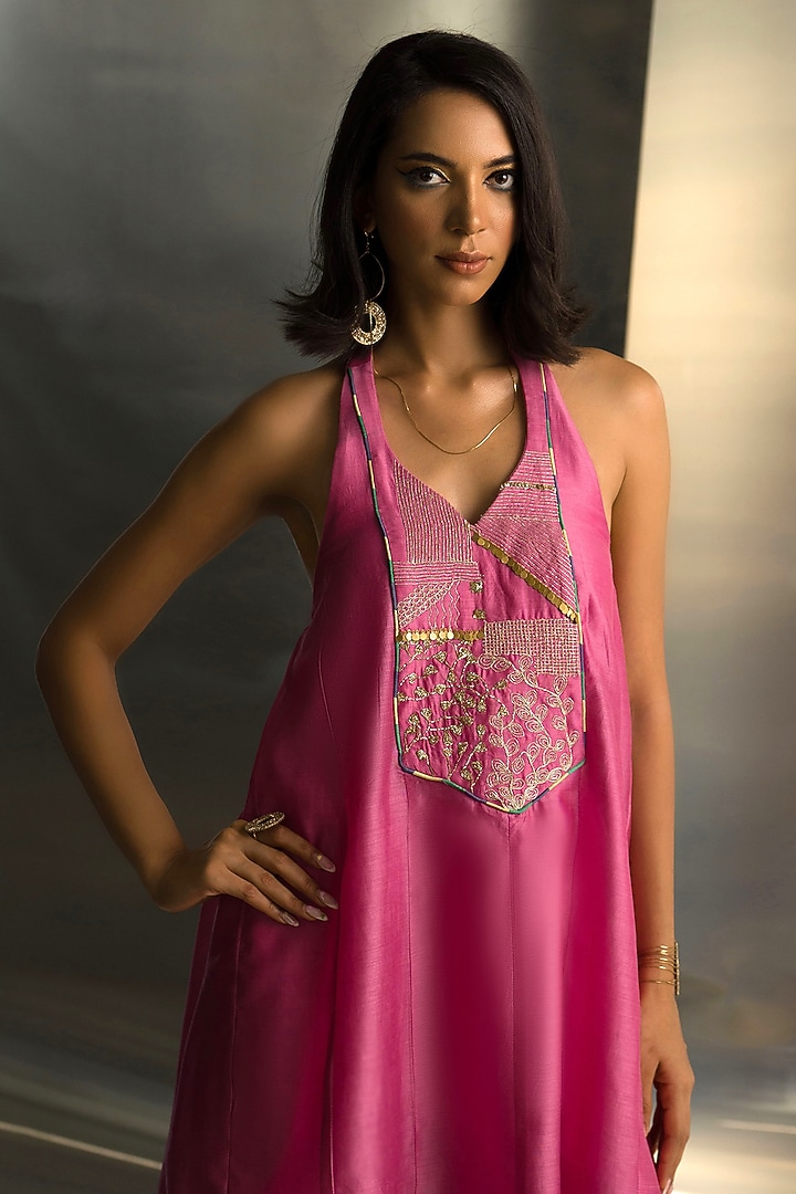 Bloom Pink Chanderi Embroidered Kurta Set by Charkhee at Pernia's Pop Up Shop