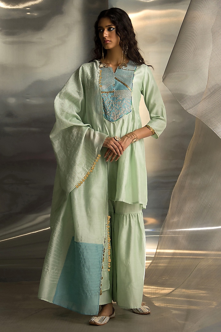 Mint Green Chanderi Embroidered Kurta Set by Charkhee at Pernia's Pop Up Shop