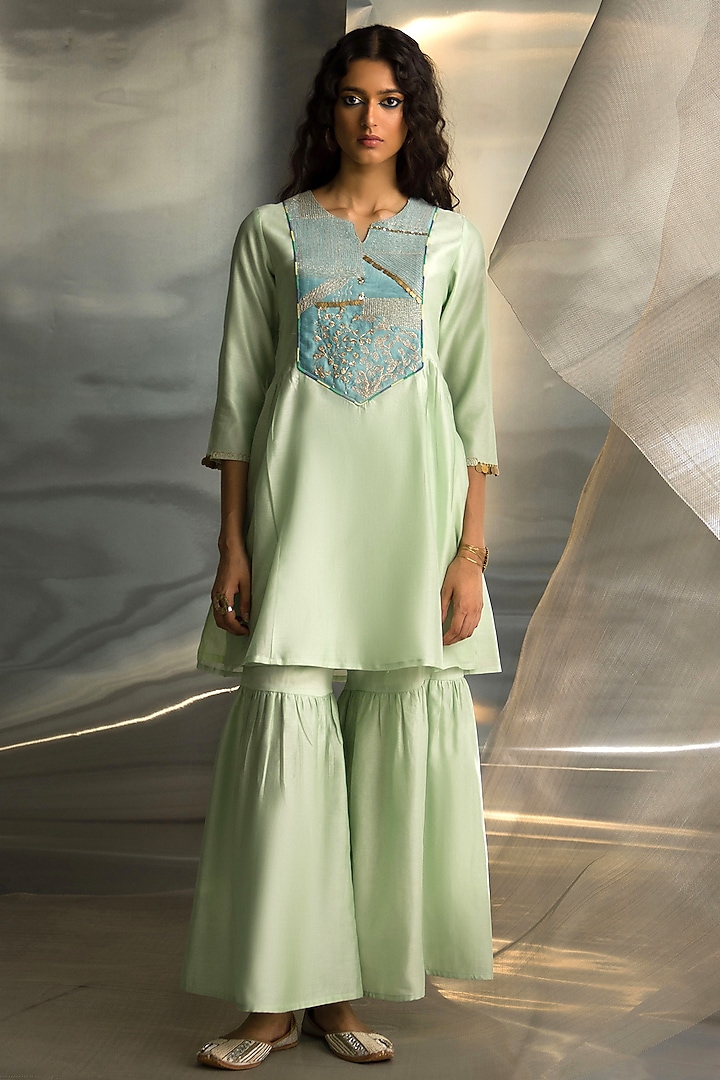 Mint Green Chanderi Embroidered Kurta Set by Charkhee at Pernia's Pop Up Shop