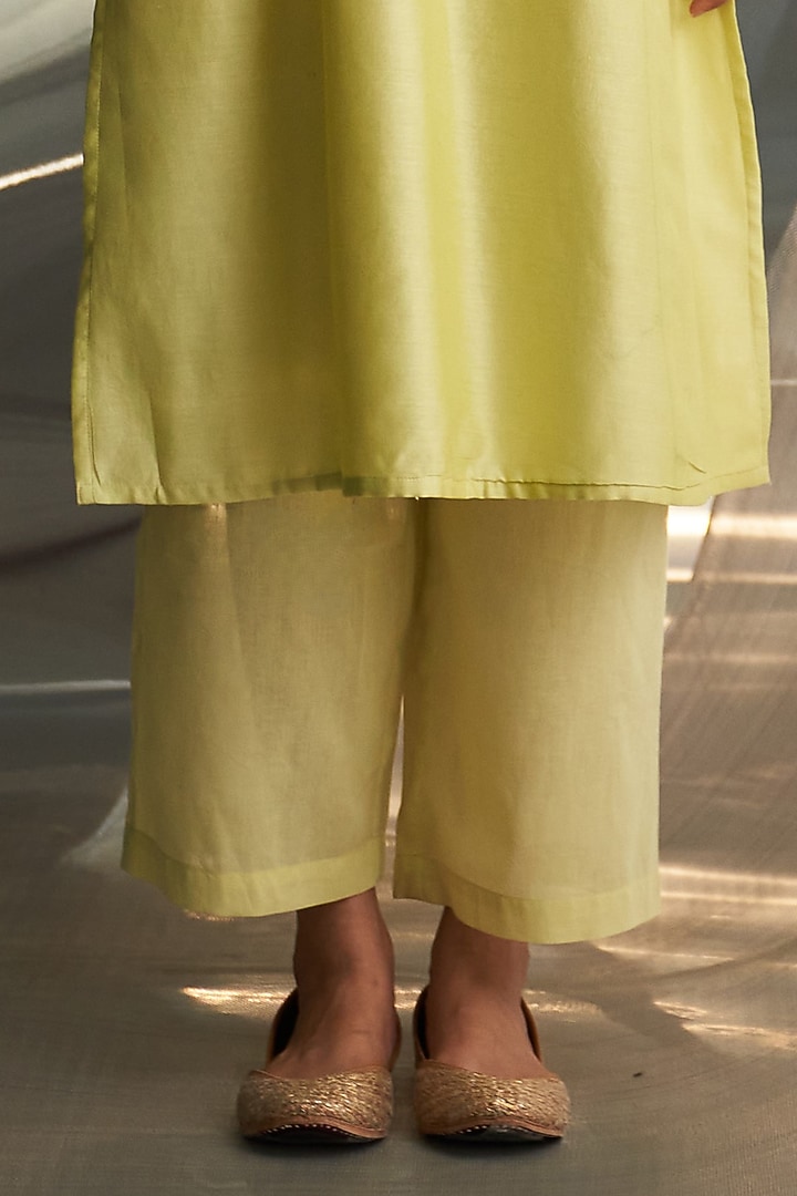 Butter Yellow Chanderi Embroidered Kurta Set by Charkhee at Pernia's Pop Up Shop