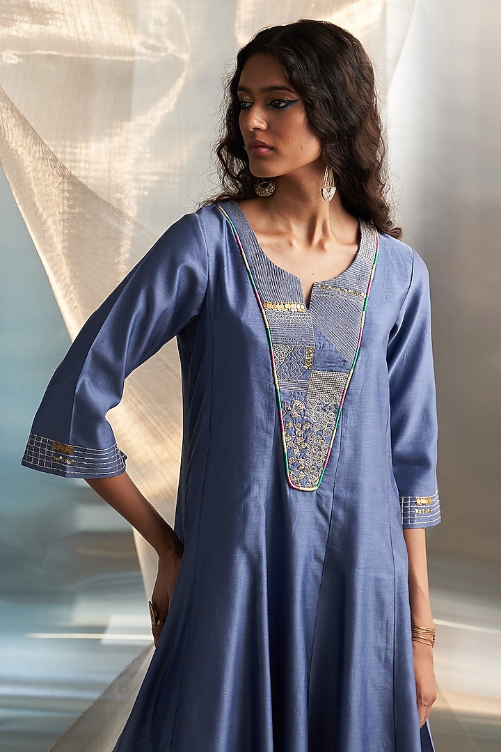 Berry Blue Chanderi Embroidered Kurta Set by Charkhee at Pernia's Pop Up Shop