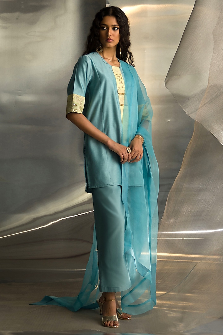 Powder Blue Chanderi Embroidered Kurta Set by Charkhee at Pernia's Pop Up Shop