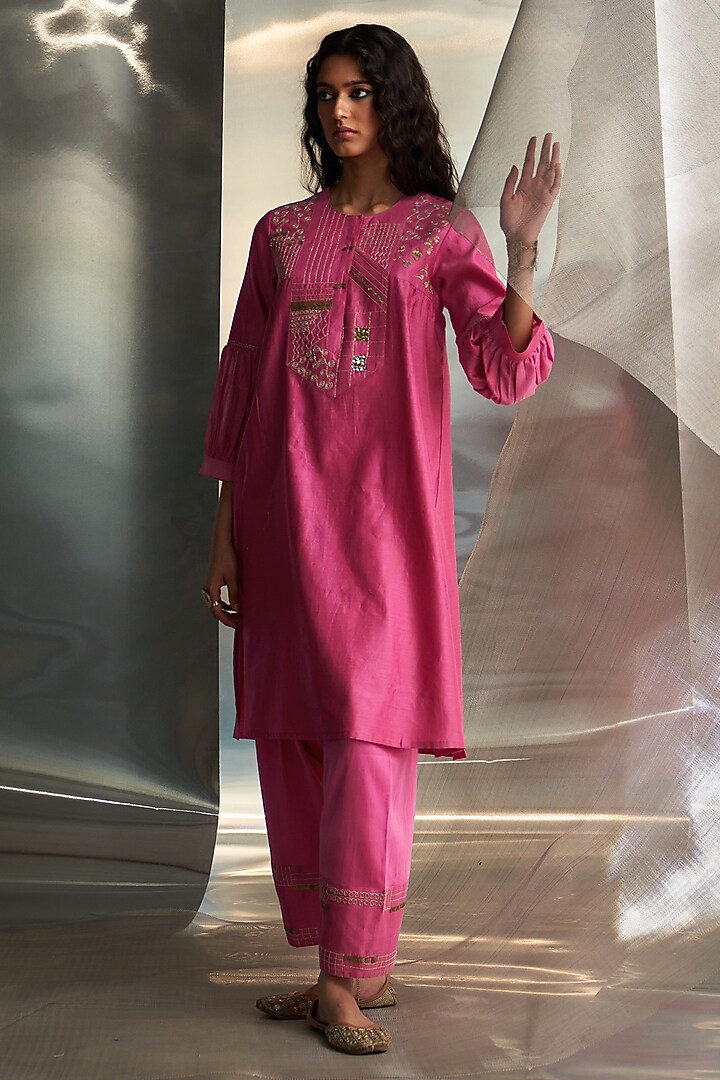 Bloom Pink Chanderi Boota Embroidered Kurta Set by Charkhee at Pernia's Pop Up Shop