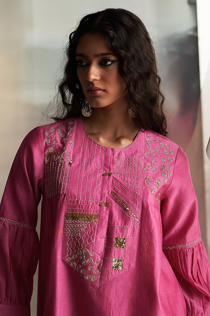 Bloom Pink Chanderi Boota Embroidered Kurta Set by Charkhee at Pernia's Pop Up Shop