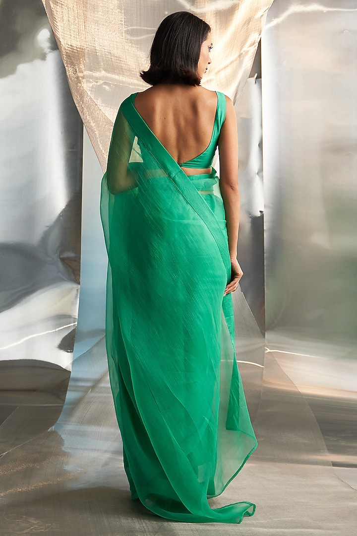 Lush Green Organza Embroidered Party Wear Saree Set by Charkhee at Pernia's Pop Up Shop