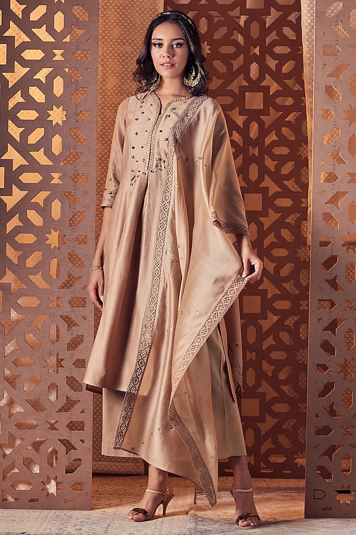 Fawn Kurta Set in Chanderi by Charkhee at Pernia's Pop Up Shop