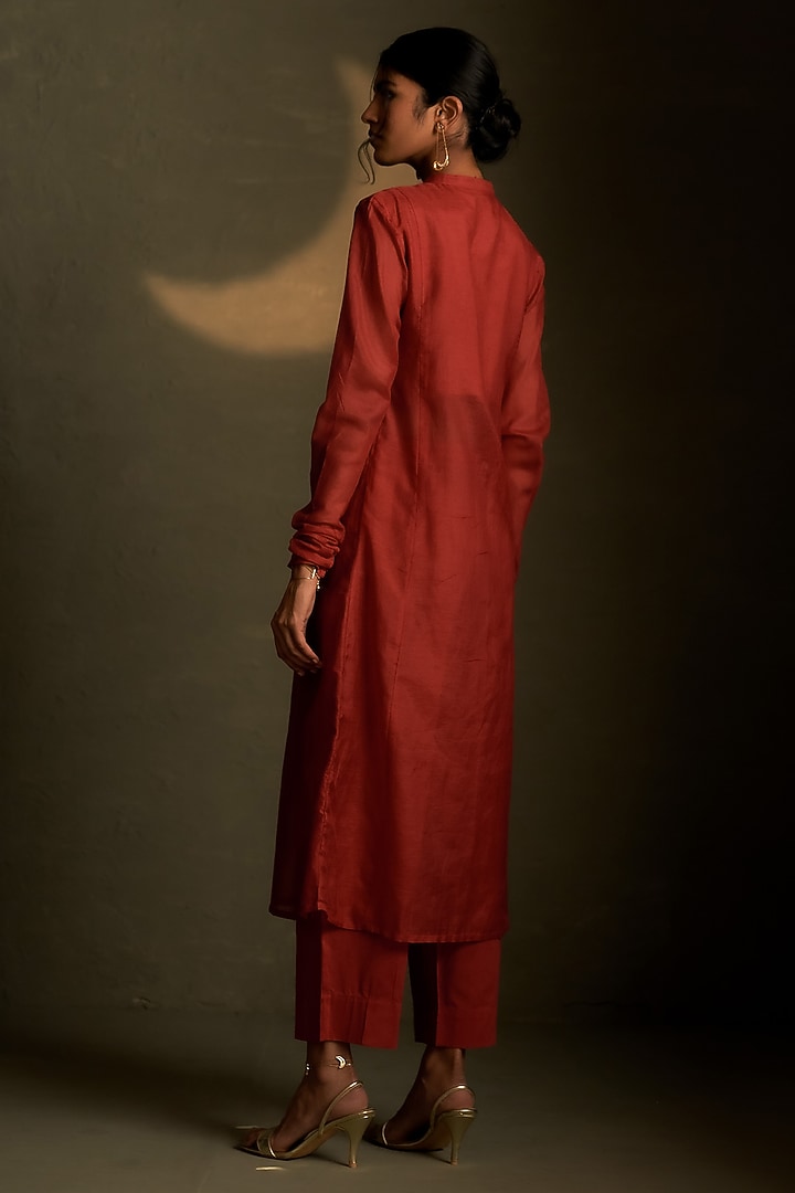 Crimson Mul Chanderi & Voil Embroidered Kurta Set by Charkhee at Pernia's Pop Up Shop