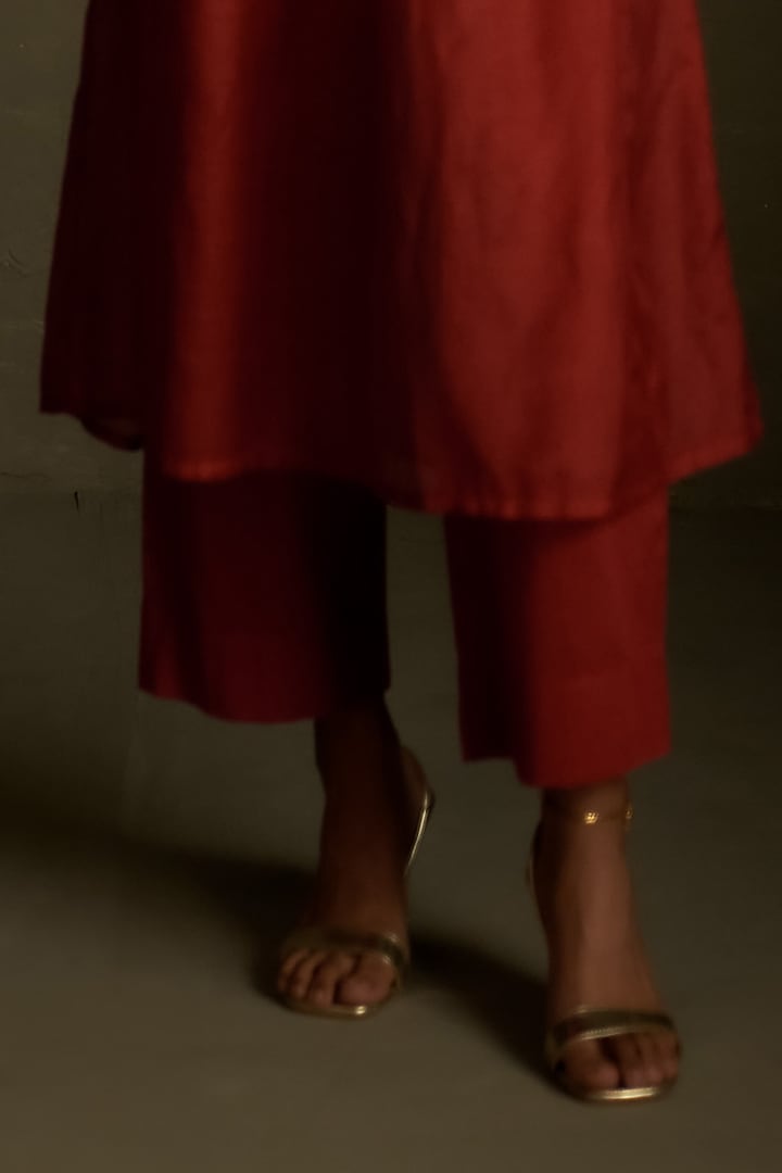 Crimson Mul Chanderi & Voil Embroidered Kurta Set by Charkhee at Pernia's Pop Up Shop
