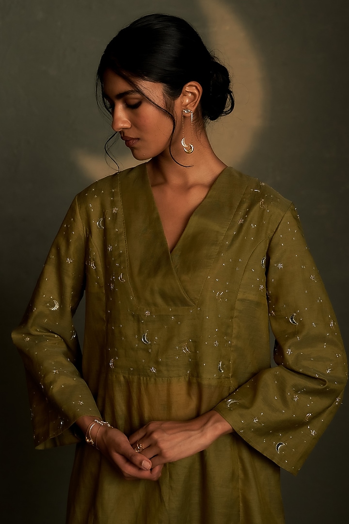 Olive Dusk Mul Chanderi & Voil Embroidered Kurta Set by Charkhee at Pernia's Pop Up Shop