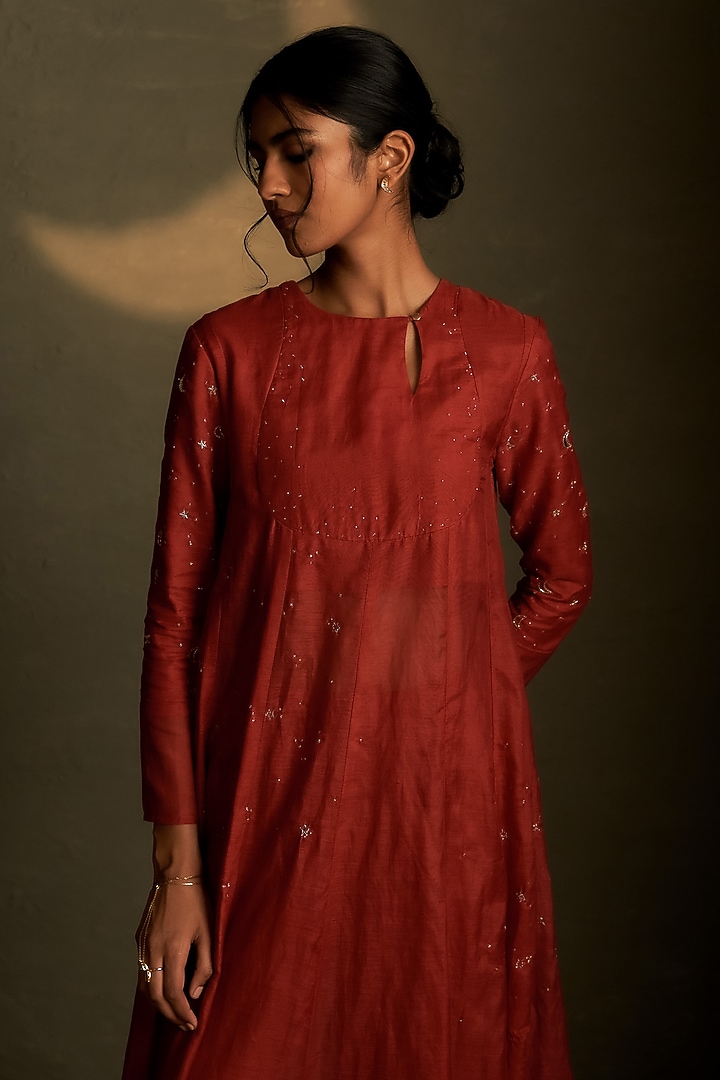Crimson Mul Chanderi & Voil Embroidered Party Wear Anarkali Set by Charkhee at Pernia's Pop Up Shop