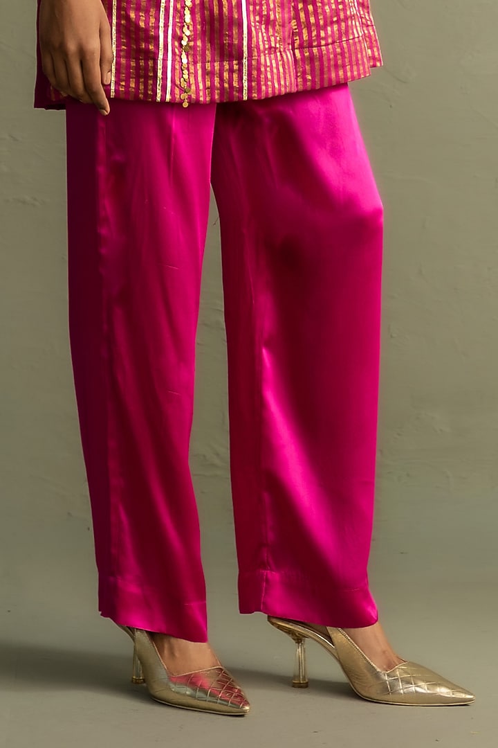 Pink Chanderi & Tissue Striped Short Kurta Set by Charkhee at Pernia's Pop Up Shop