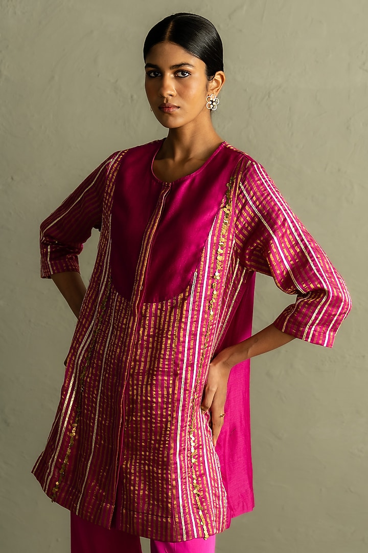 Pink Chanderi & Tissue Striped Short Kurta Set by Charkhee at Pernia's Pop Up Shop
