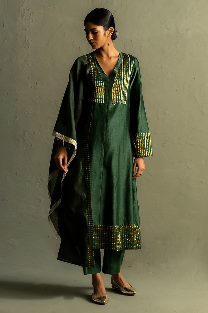 Bottle Green Tissue & Chanderi Kurta Set by Charkhee at Pernia's Pop Up Shop