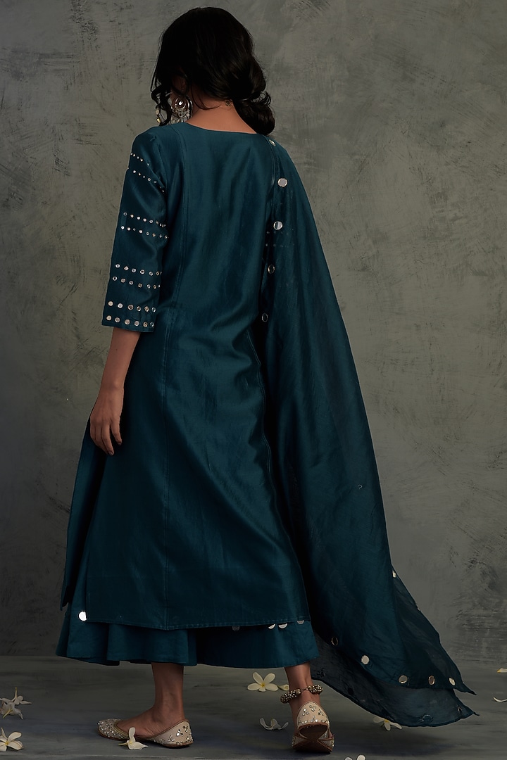 Teal Blue Embroidered Kurta Set by Charkhee at Pernia's Pop Up Shop