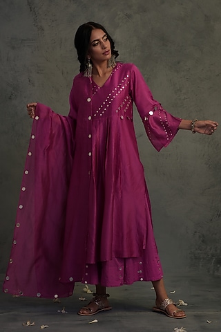 Magenta Embroidered Kurta Set by Charkhee