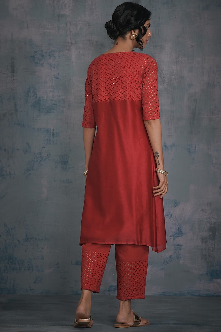 Scarlet Red Swarovski Embellished Kurta Set by Charkhee at Pernia's Pop Up Shop
