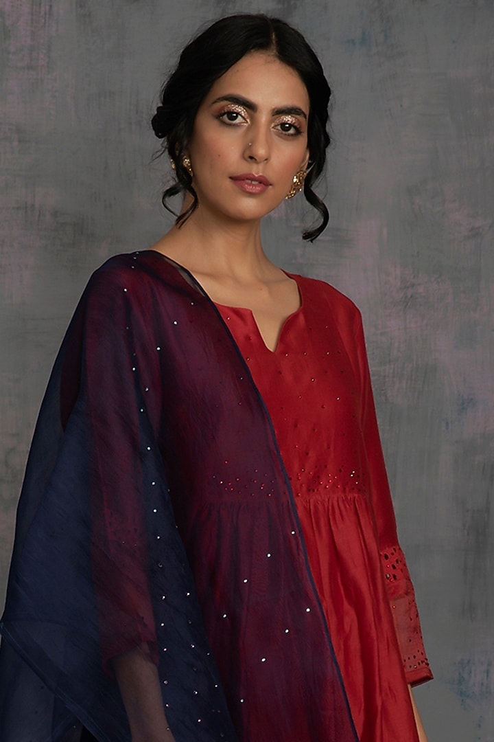 Scarlet Red Kurta Set With Embellishments by Charkhee at Pernia's Pop Up Shop