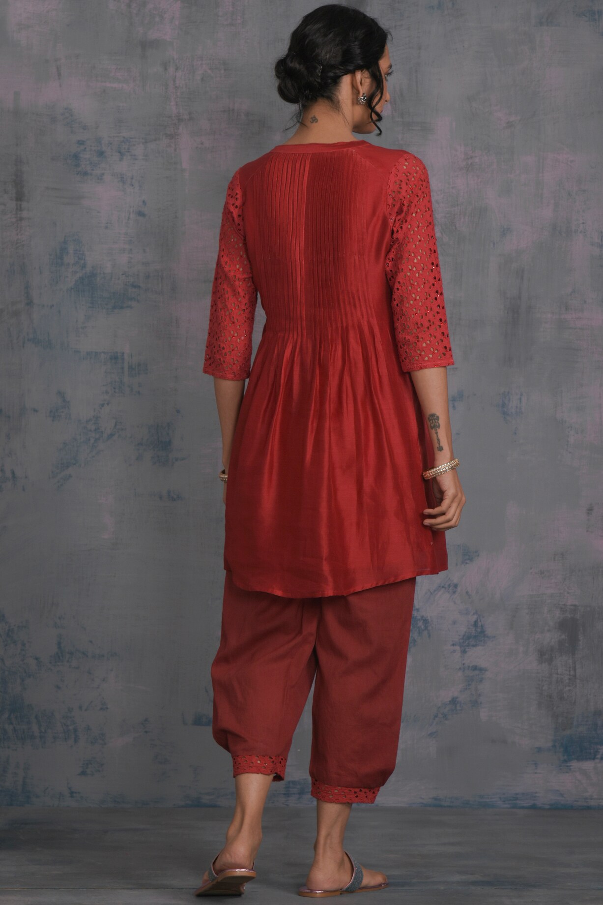 RETRO LOVE RED SCARLET 3D EMBELLISHED KURTA SET
