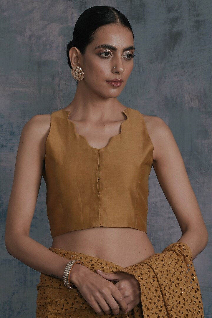Gold Embroidered Party Wear Saree Set by Charkhee at Pernia's Pop Up Shop