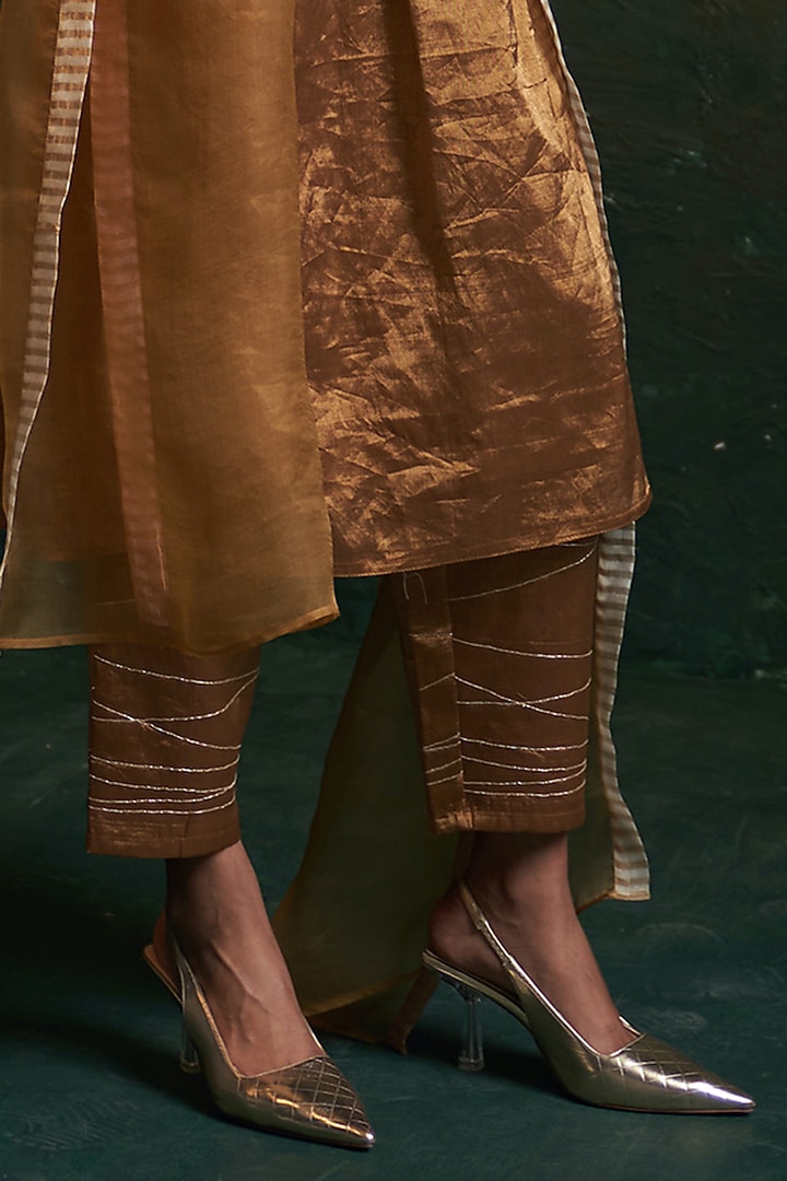 Gold Silk Tissue Dori Embroidered Kurta Set by Charkhee at Pernia's Pop Up Shop