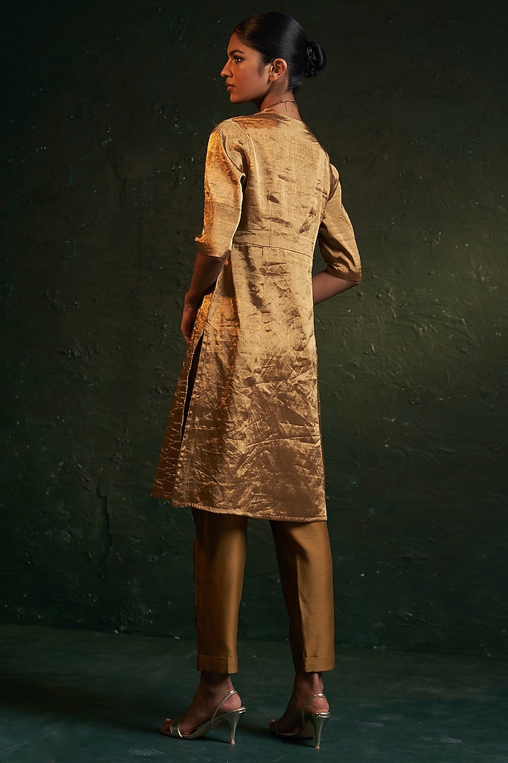 Gold Silk Tissue Dori Embroidered Kurta Set by Charkhee at Pernia's Pop Up Shop