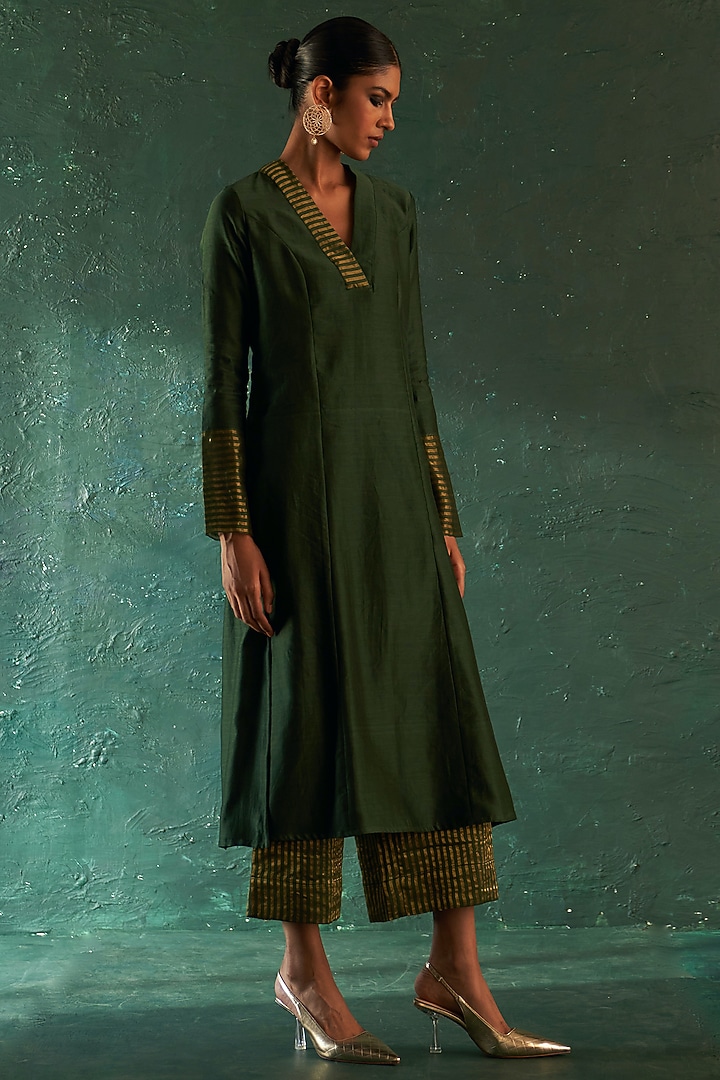 Deep Green Chanderi Striped Straight Kurta Set by Charkhee at Pernia's Pop Up Shop