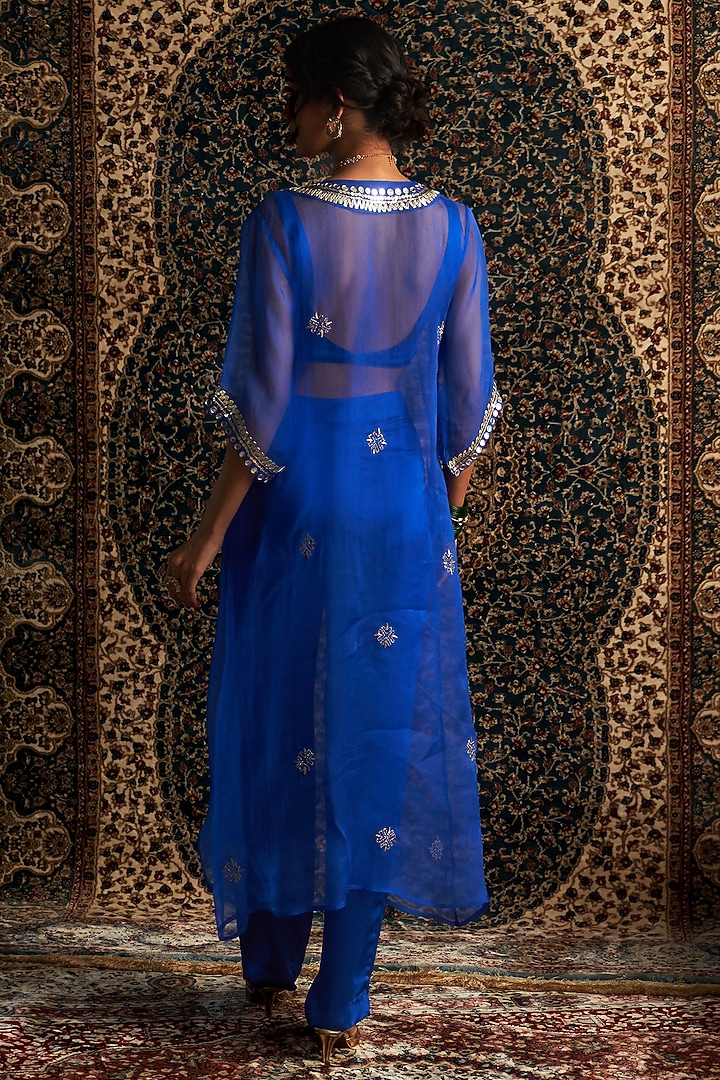 Blue Organza Hand Embroidered Sheer Overlay Kurta Set by Charkhee at Pernia's Pop Up Shop