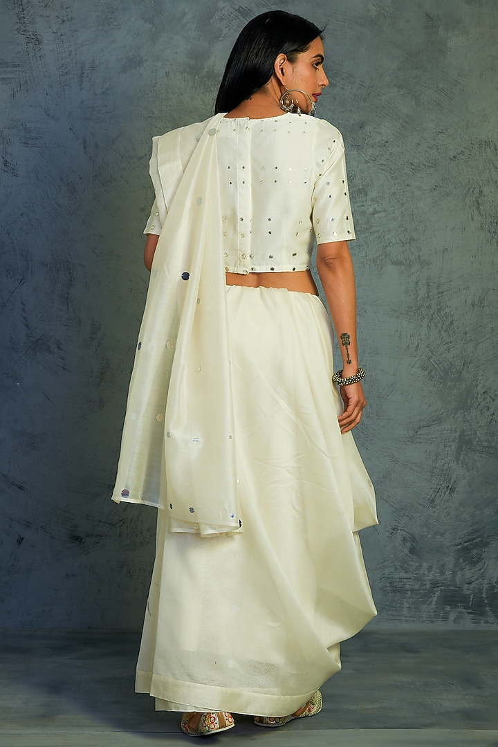 Off-White Chanderi Mirror Embroidered Party Wear Saree Set by Charkhee at Pernia's Pop Up Shop