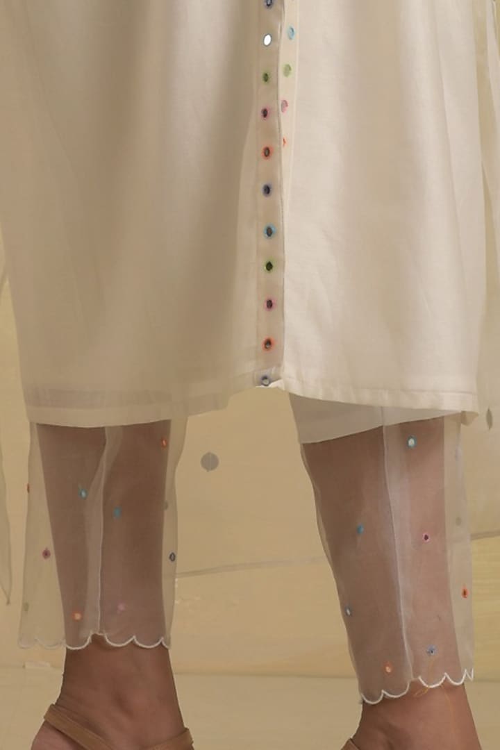 Pearl White Embroidered Kurta Set by Charkhee at Pernia's Pop Up Shop
