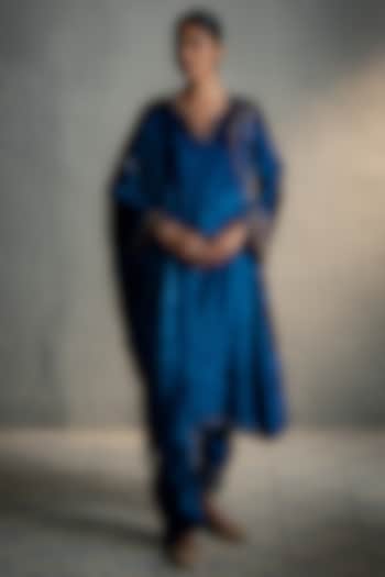 Blue Velvet Embroidered A-Line Kurta Set by Charkhee at Pernia's Pop Up Shop