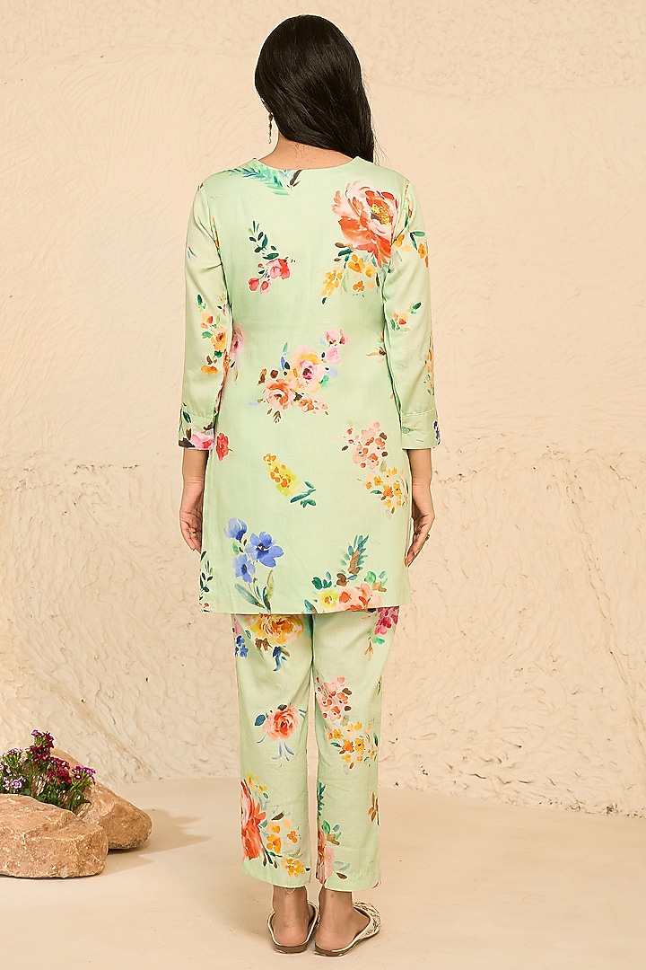 Mint Cotton Satin Floral Printed Kurta Set by Chrkha at Pernia's Pop Up Shop