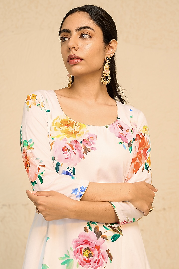 White Cotton Satin & Cotton Floral Printed Kurta Set by Chrkha at Pernia's Pop Up Shop