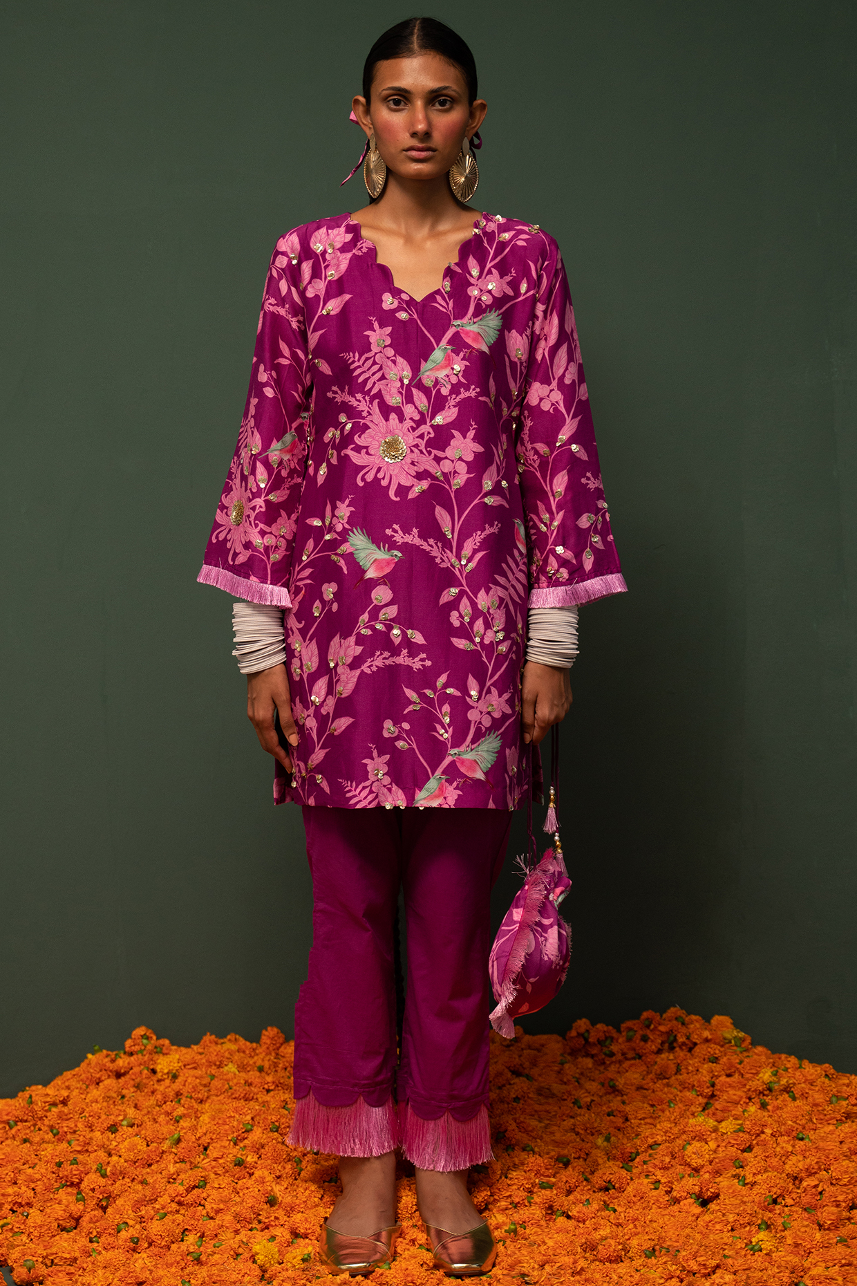 Magenta Embroidered Kurta Set by Chrkha at Pernia's Pop Up Shop