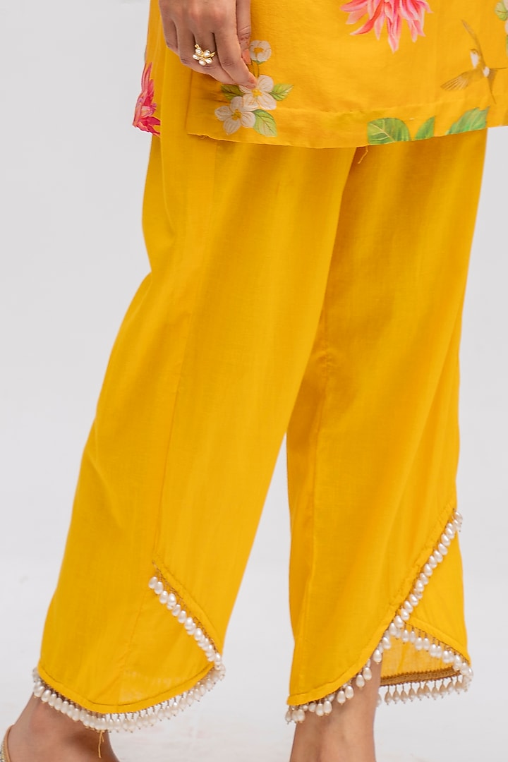 Yellow Printed Kurta Set by Chrkha at Pernia's Pop Up Shop