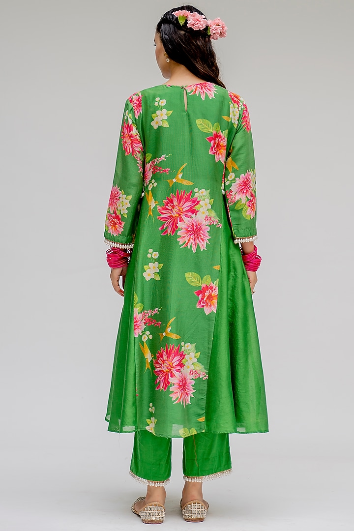 Green Printed & Embroidered Kurta Set by Chrkha at Pernia's Pop Up Shop
