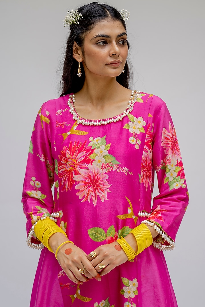 Pink Printed & Embroidered Kurta Set by Chrkha at Pernia's Pop Up Shop