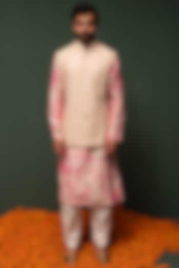 Pink Embroidered Bundi Jacket With Kurta Set by chrkha men