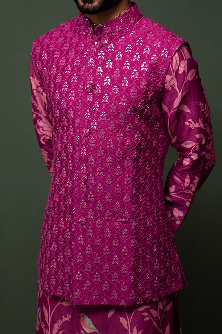 Magenta Silk Embroidered Bundi Jacket With Kurta Set by chrkha men at Pernia's Pop Up Shop